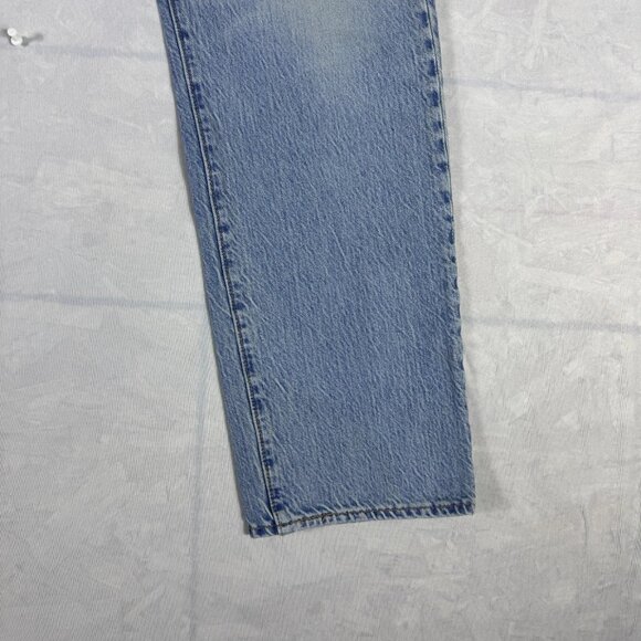 Levis 501 Mens Straight Leg Light Blue Denim Faded 5-Pocket Outdoor Size 36x32 - Picture 12 of 16